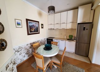 Продается 2-комнатная квартира, 58 м2, Краснодар, улица Гидростроителей, 63, микрорайон Гидрострой
