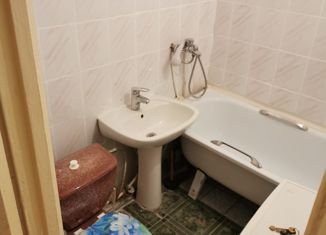 Продажа 2-ком. квартиры, 44 м2, Альметьевск, улица Нефтяников, 31