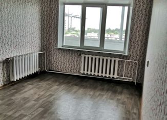 Продам 2-ком. квартиру, 53.6 м2, Лесозаводск, микрорайон Юго-Западный, 10