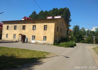 Продаю комнату, 75 м2, городской посёлок имени Свердлова, 1-й микрорайон, 24