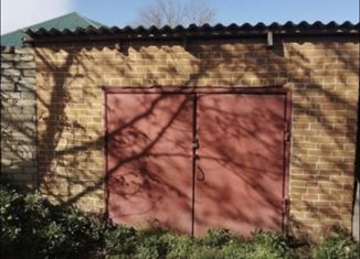 Продается гараж, 25 м2, поселок городского типа Ильский, Октябрьская улица, 46