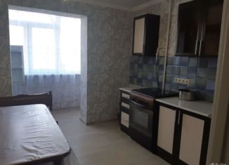 Продается 1-комнатная квартира, 40 м2, поселок городского типа Солнечнодольск, Набережная улица, 8