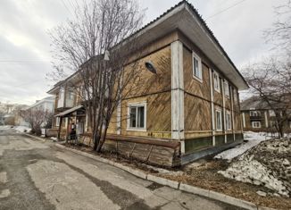Продажа трехкомнатной квартиры, 77.7 м2, Северск, улица Мира, 8