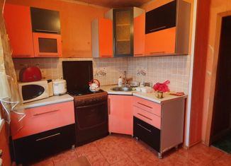 Продаю 2-комнатную квартиру, 54 м2, Рыбное, Большая улица, 6А