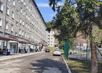 Продам 3-комнатную квартиру, 56 м2, Горно-Алтайск, Коммунистический проспект, 56