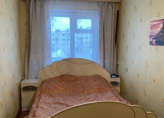 Продается 2-комнатная квартира, 46 м2, Кировск, улица Кирова, 42