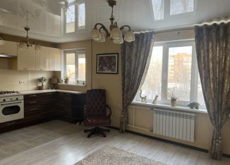 Продажа четырехкомнатной квартиры, 74 м2, Екатеринбург, Парковый переулок, 39к4, Парковый переулок