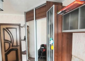 Продается трехкомнатная квартира, 69 м2, Свободный, улица Кручинина, 24