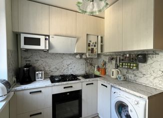 Продаю 3-комнатную квартиру, 63 м2, Саратов, улица имени В.И. Загороднева, 12, Ленинский район