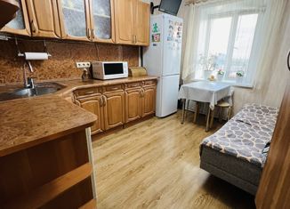 Продам 1-ком. квартиру, 35 м2, Казань, улица Дементьева, 28к1