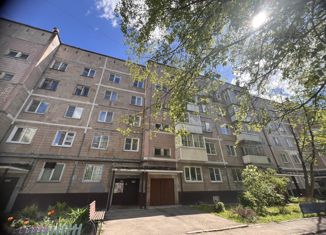 Продаю двухкомнатную квартиру, 50 м2, Калужская область, проспект Маркса, 106