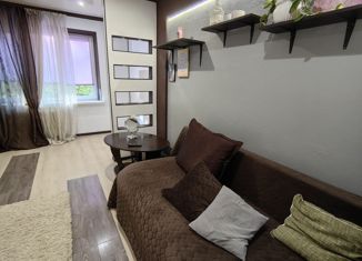 Сдаю в аренду 3-комнатную квартиру, 65 м2, Калининград, Зелёная улица, 23