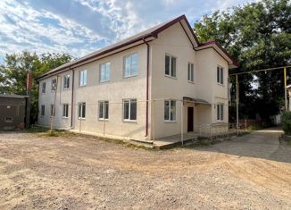 Продам офис, 340 м2, станица Северская, улица Комарова, 5