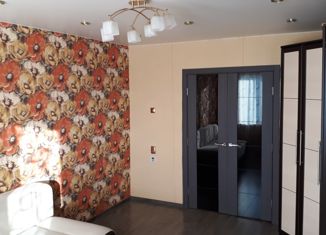 Продам 2-комнатную квартиру, 52 м2, Фокино, улица Карла Маркса, 29