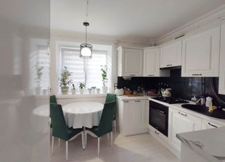 Продаю 2-ком. квартиру, 46 м2, поселок Верхнетемерницкий, улица Венеры, 24к15, ЖК Спутник