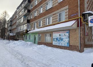 Продаю двухкомнатную квартиру, 47 м2, Кукмор, улица Нур Баяна, 42