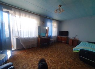 Продам трехкомнатную квартиру, 80 м2, Свердловская область, Симферопольская улица, 28А