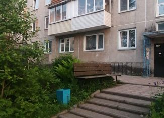 2-ком. квартира на продажу, 43 м2, Сосновоборск, улица Энтузиастов, 4