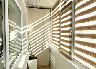 Продам 2-ком. квартиру, 45 м2, Азов, Соловьиный переулок, 1