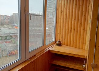 Продажа 3-комнатной квартиры, 72 м2, Сосновый Бор, проспект Героев, 14