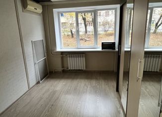 Продам комнату, 17.8 м2, Волгоград, улица 51-й Гвардейской Дивизии, 15, Дзержинский район