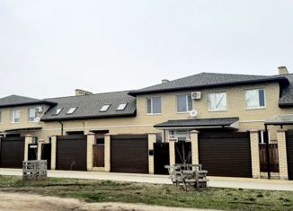 Продам таунхаус, 92.9 м2, станица Динская, улица 70 лет Октября, 74/1литД