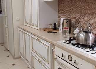 Продается 2-ком. квартира, 60 м2, Архангельская область, улица Маяковского, 16А