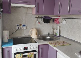 Продажа 3-ком. квартиры, 51 м2, Кемеровская область, улица Ефимова, 11