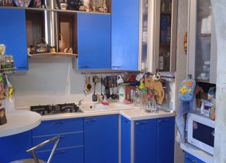 Продаю 3-ком. квартиру, 67 м2, Чехов, улица Дружбы, 6/1