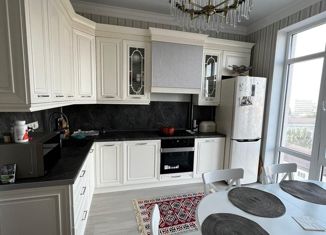 Продам 2-комнатную квартиру, 59.5 м2, Махачкала, улица Азиза Алиева, 8, Советский район