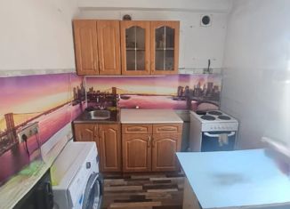 Продажа 3-ком. квартиры, 58.7 м2, Большой Камень, улица Маслакова, 7