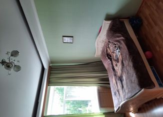 Продаю комнату, 72 м2, Серпухов, улица Крюкова, 1