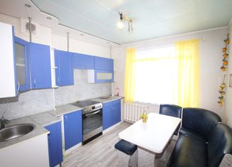 Продается 2-комнатная квартира, 46.4 м2, поселок городского типа Сафоново, Школьная улица, 5
