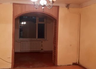 Трехкомнатная квартира на продажу, 66.6 м2, Цимлянск, Краснознаменная улица, 14