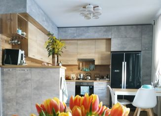 Продаю таунхаус, 120 м2, городской посёлок Янино-1, Сиреневый бульвар, 17