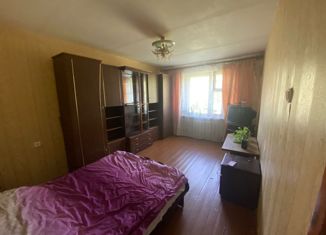 Продажа 2-комнатной квартиры, 45.2 м2, Порхов, Мебельная улица, 16к2