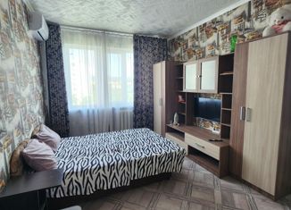 Продам 1-ком. квартиру, 42 м2, Судак, улица Бирюзова, 6А