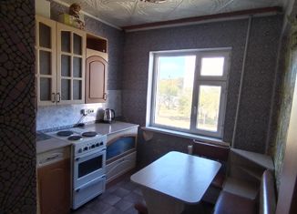 Продается 2-ком. квартира, 45 м2, Краснокаменск, 1-й микрорайон, 103