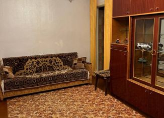 Сдам в аренду трехкомнатную квартиру, 45 м2, Белгород, Садовая улица, 25, Восточный округ