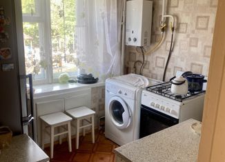 Продается 3-комнатная квартира, 54.1 м2, Казань, Коломенская улица, 26, Московский район