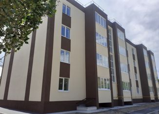 Продается 3-комнатная квартира, 76 м2, Соль-Илецк, улица Победы, 5/32