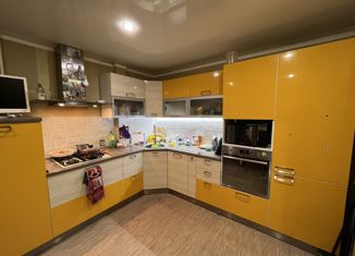 Четырехкомнатная квартира на продажу, 103.4 м2, Ростов, Спартаковская улица, 108/29