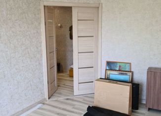 Продаю 2-ком. квартиру, 43 м2, Курган, проспект Конституции, 73, жилой район Энергетики