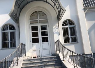 Продается дом, 377 м2, Нальчик, улица Крупской, 80, район Затишье