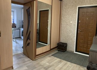 Двухкомнатная квартира на продажу, 52.9 м2, Нязепетровск, улица Вайнера, 47