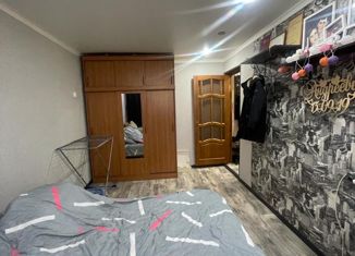 Продажа 2-ком. квартиры, 44 м2, Нижнекамск, улица Тукая, 11