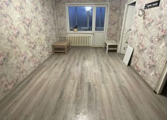 Продаю 3-комнатную квартиру, 47 м2, Барнаул, улица Георгиева, 15