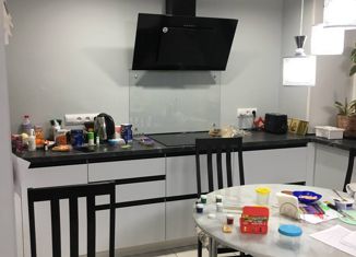 Продажа 3-комнатной квартиры, 63 м2, Глазов, улица Кирова, 53