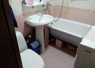 Продам 2-ком. квартиру, 43 м2, Лермонтов, улица Патриса Лумумбы, 11