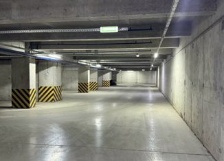 Продаю машиноместо, 17 м2, Красноярск, Кировский район, Апрельская улица, 4